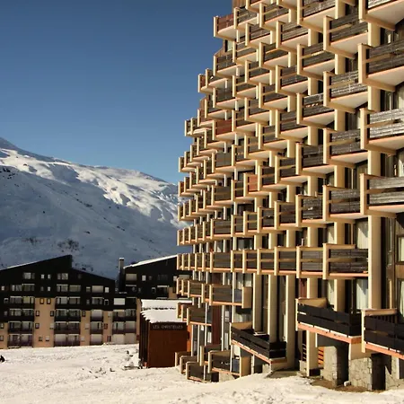 Caron - Lumineux - Depart Et Retour Skis Aux Pieds - Balcon Mae-2734
